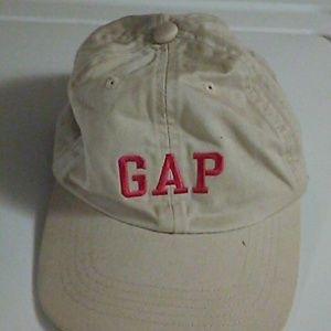 Gap hat